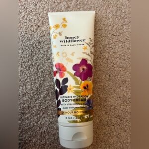 Bath and body Honey Wildflower body cream